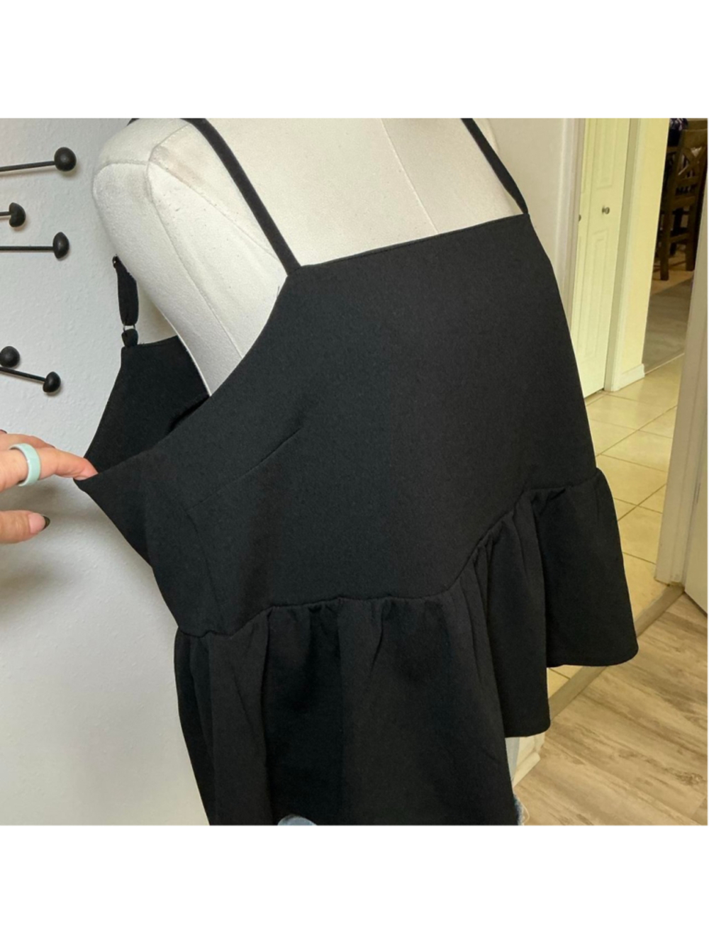 Ann Taylor Black Peplum Cami Tank Top Adjustable Strap Sleeveless Blouse - Picture 4 of 6